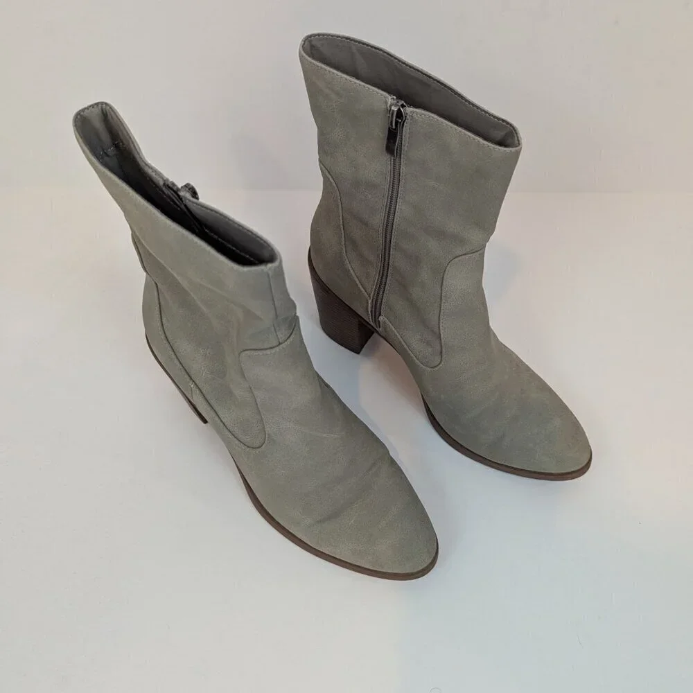Maurices Addison Mid Ankle Block Heel Booties in Gray, Sz 8.5